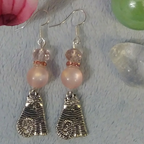 Stripped Cat Silver Rose Quartz Pink Earrings - Picture 1 of 3